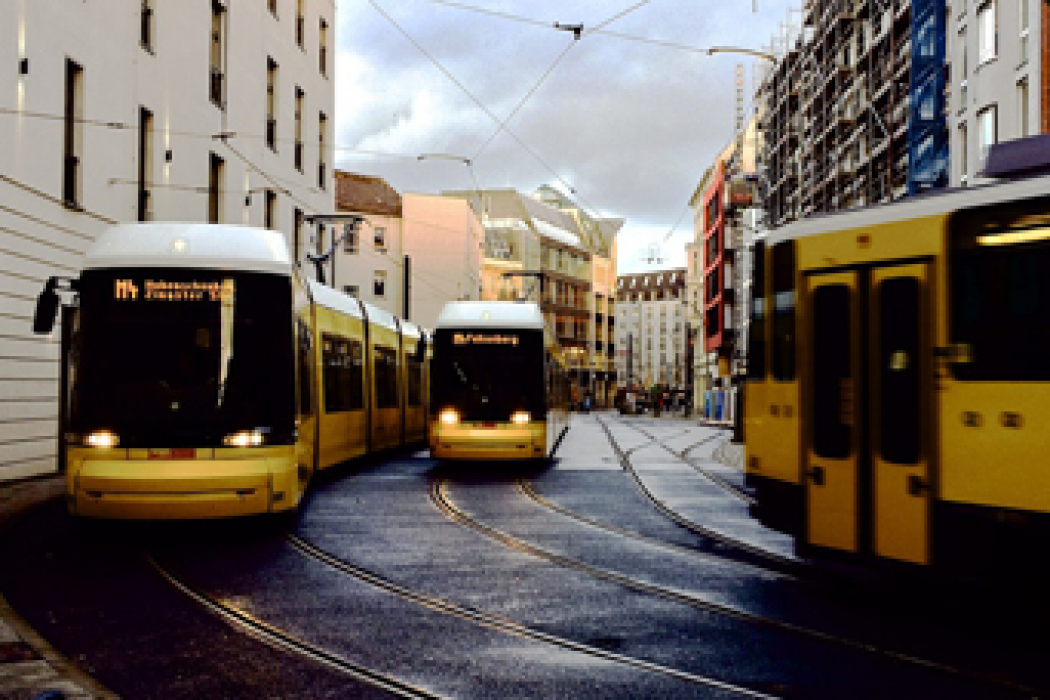 Ein Preiswerterer Nahverkehr Könnte Mehr Menschen Zum Umstieg Vom Auto In Bus Und Bahn Motivieren (bild: Pixabay).