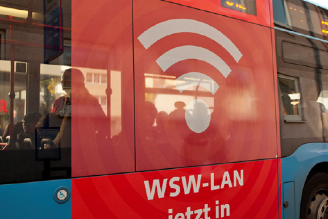 Zwanzig Busse Haben Die Stadtwerke Mit Wlan-routern Ausgestattet (bild: Wsw).