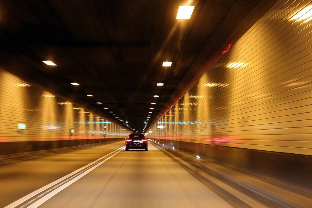 tunnel-499808_1280_02.jpg