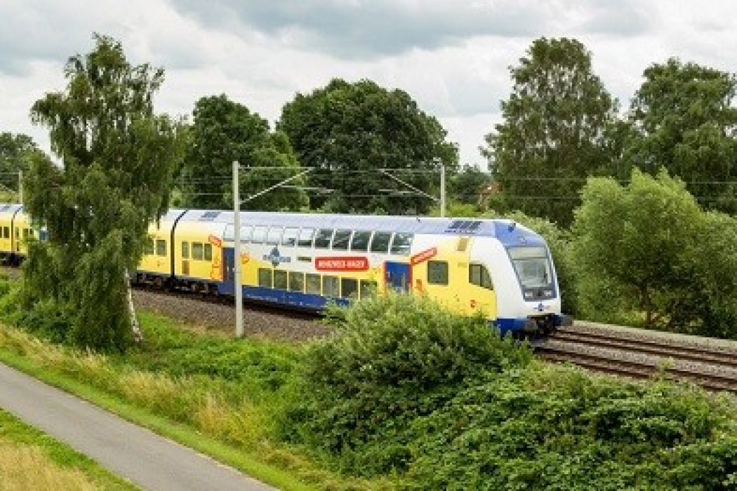 metronom und erixx haben nach wie vor mit einem außergewöhnlich hohen Krankenstand zu kämpfen, darunter viele Coronafälle. Auch in den nächsten Wochen ist leider mit teils erheblichen Zugausfällen zu rechnen.