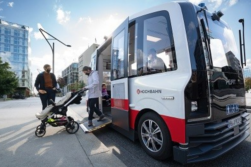 Autonomer Shuttle startet in den Fahrgastbetrieb