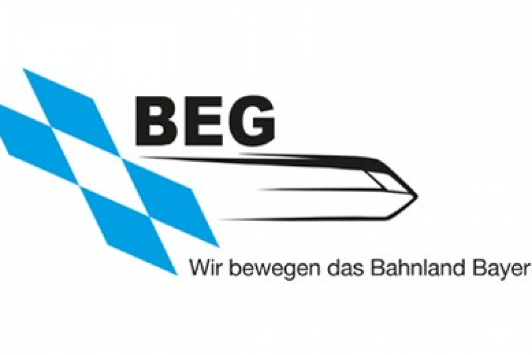 Die Bayerische Eisenbahngesellschaft (BEG) hat den Zuschlag im Vergabeverfahren Oberland 2027+ erteilt. Von Dezember 2026 bis mindestens Dezember 2032 wird weiterhin die Bayerische Oberlandbahn die Regionalzüge zwischen München und Bayrischzell, Lenggries sowie Tegernsee betreiben.