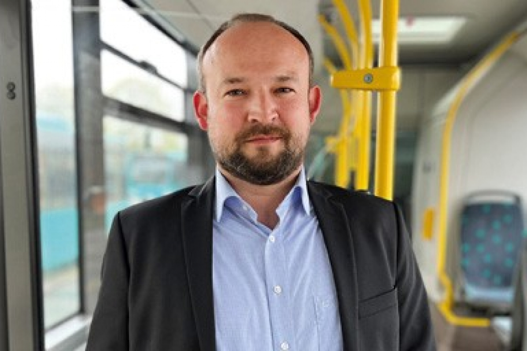 Martin Hulecki wird zum 1. Mai 2022 neuer kaufmännischer und technischer Geschäftsführer der In-der-City-Bus GmbH (ICB). Er teilt sich die Unternehmensführung mit Stephanie Schramm, die die Geschäftsbereiche Personal und Betrieb verantwortet.