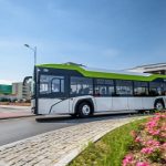 100 Solaris-Hybridbusse fahren nach Sardinien