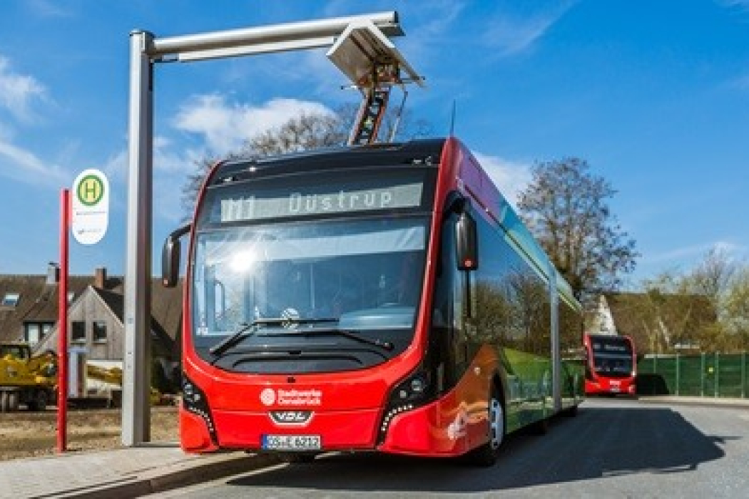 Sorgen seit fünf Jahren für das „Osnabrücker E-Gefühl": Die E-Gelenkbusse der Stadtwerke Osnabrück (Bild: Stadtwerke Osnabrück)